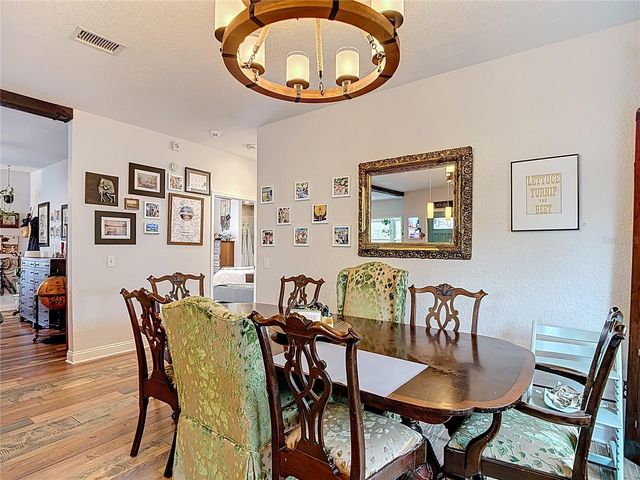 105 W COMANCHE AVENUE, Tampa, FL 33604