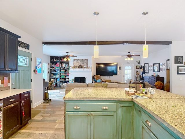 105 W COMANCHE AVENUE, Tampa, FL 33604