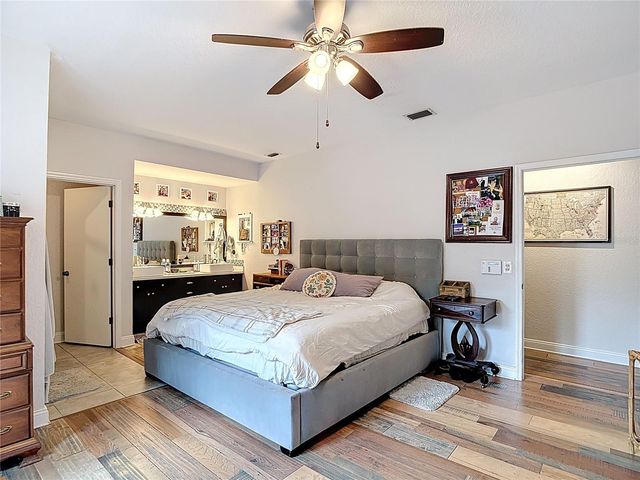 105 W COMANCHE AVENUE, Tampa, FL 33604