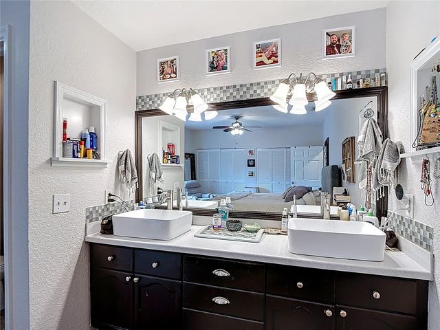 105 W COMANCHE AVENUE, Tampa, FL 33604