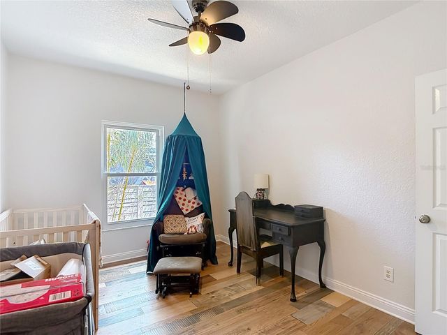 105 W COMANCHE AVENUE, Tampa, FL 33604