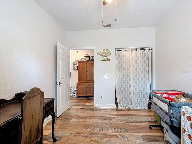 105 W COMANCHE AVENUE, Tampa, FL 33604