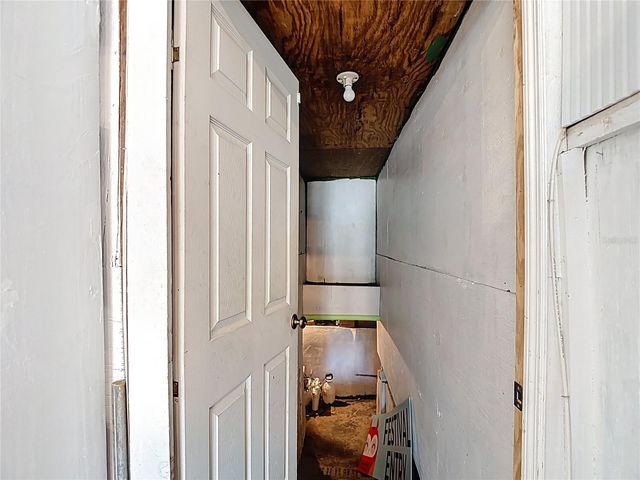 105 W COMANCHE AVENUE, Tampa, FL 33604