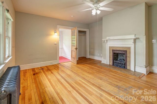 14 Watauga Street, Asheville, NC 28801