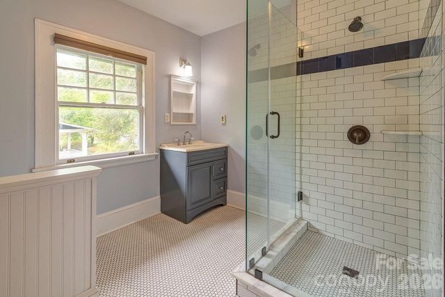 14 Watauga Street, Asheville, NC 28801
