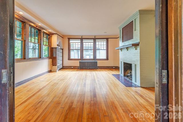 14 Watauga Street, Asheville, NC 28801