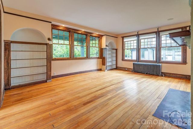 14 Watauga Street, Asheville, NC 28801