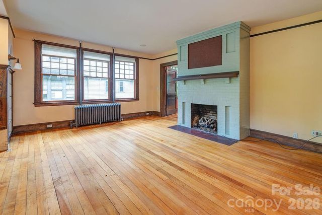 14 Watauga Street, Asheville, NC 28801