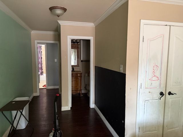 624 Harrison Lane, Hurst, TX 76053