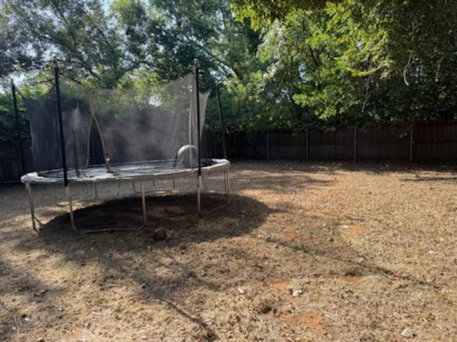 624 Harrison Lane, Hurst, TX 76053