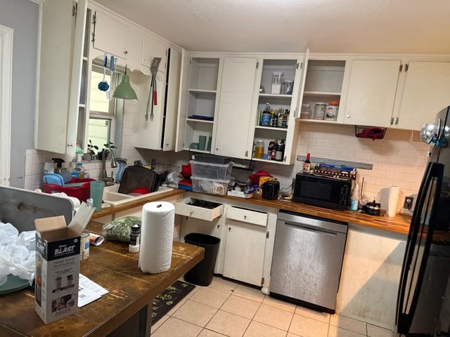 624 Harrison Lane, Hurst, TX 76053
