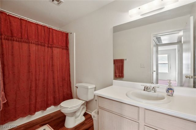 5221 Lindell Road 202, Las Vegas, NV 89118