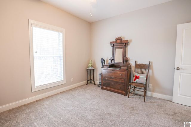 340 Odessa Way, Paducah, KY 42001