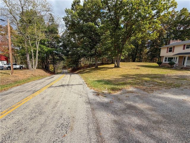 2746 Kragel Road, Richmond, OH 43944