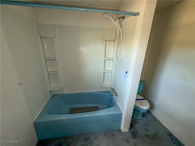 2746 Kragel Road, Richmond, OH 43944