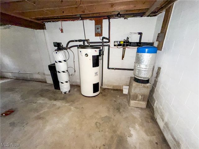 2746 Kragel Road, Richmond, OH 43944