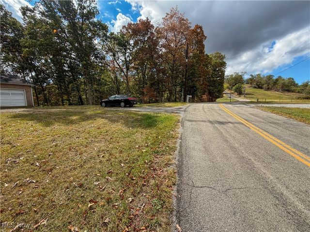 2746 Kragel Road, Richmond, OH 43944