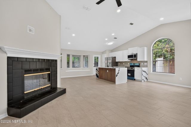 7918 COLLINS RIDGE Boulevard, Jacksonville, FL 32244