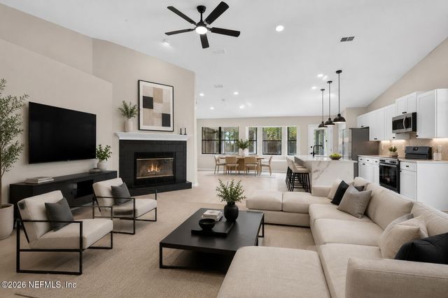 7918 COLLINS RIDGE Boulevard, Jacksonville, FL 32244