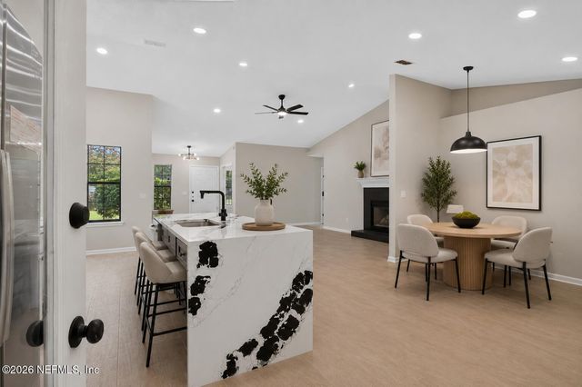 7918 COLLINS RIDGE Boulevard, Jacksonville, FL 32244