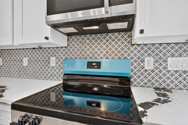 7918 COLLINS RIDGE Boulevard, Jacksonville, FL 32244