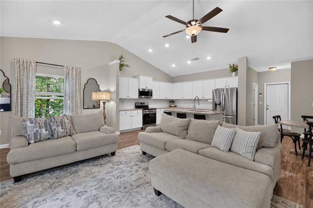 432 Clematis Ct, Temple, GA 30179