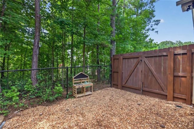 432 Clematis Ct, Temple, GA 30179