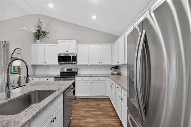 432 Clematis Ct, Temple, GA 30179