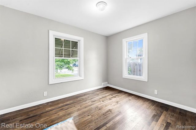 6628 Buck Street, Taylor, MI 48180