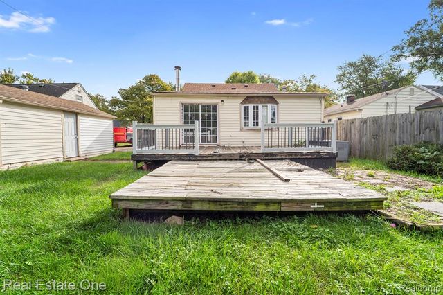 6628 Buck Street, Taylor, MI 48180