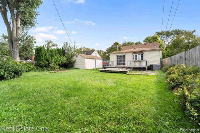6628 Buck Street, Taylor, MI 48180