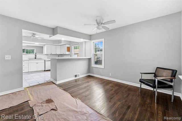 6628 Buck Street, Taylor, MI 48180