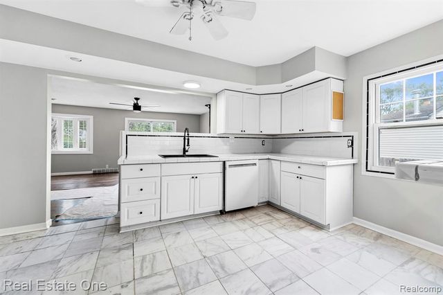 6628 Buck Street, Taylor, MI 48180