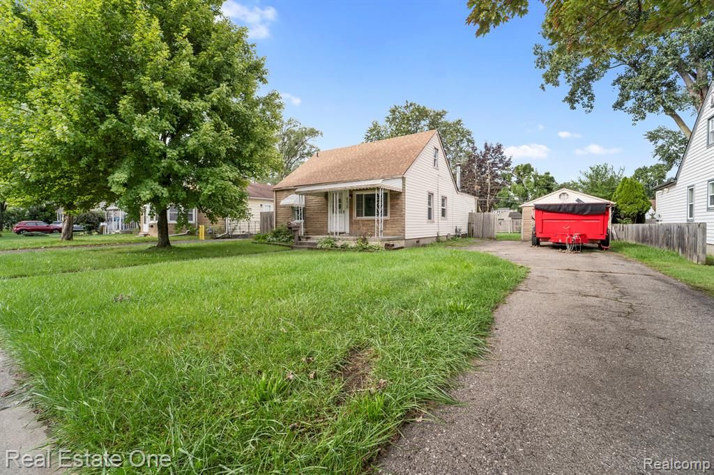 6628 Buck Street, Taylor, MI 48180