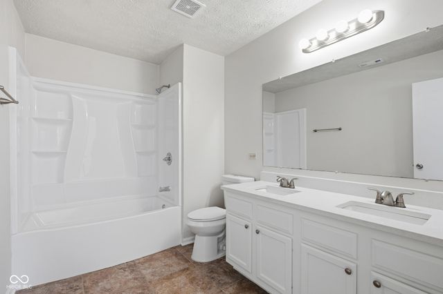 8307 Crestview Circle, Avon, IN 46123