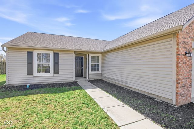 8307 Crestview Circle, Avon, IN 46123