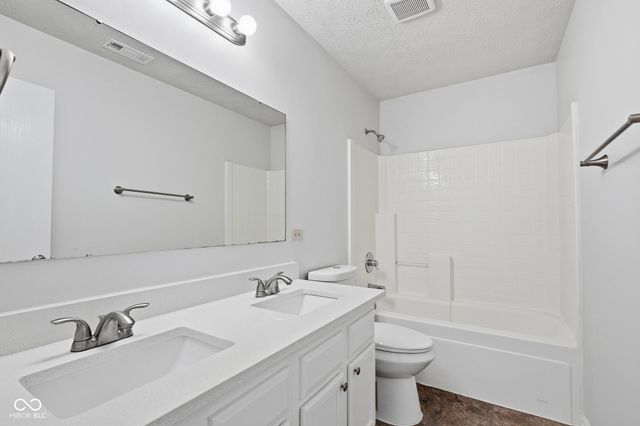 8307 Crestview Circle, Avon, IN 46123