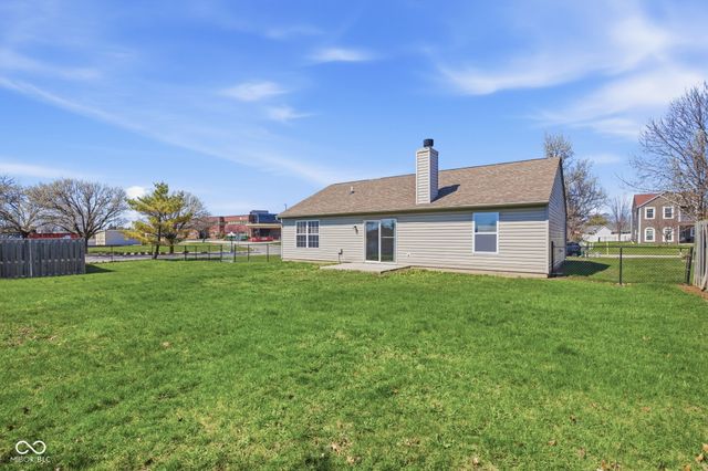 8307 Crestview Circle, Avon, IN 46123