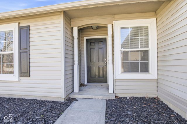 8307 Crestview Circle, Avon, IN 46123