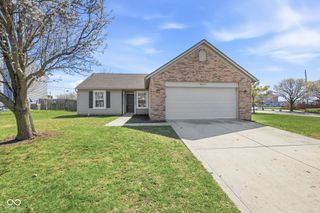 8307 Crestview Circle, Avon, IN 46123