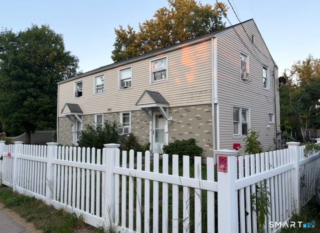 4-6 New Hampshire Dr Drive, New Britain, CT 06052