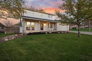 302 Deepwood DR, Georgetown, TX 78628
