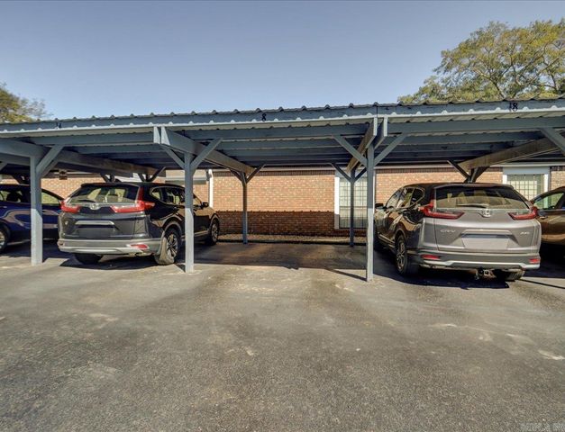 8 Grafton Court Unit 8, Hot Springs, AR 71901