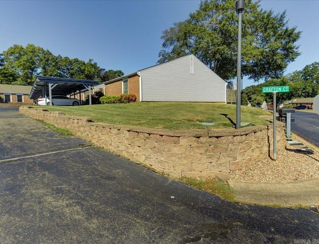 8 Grafton Court Unit 8, Hot Springs, AR 71901