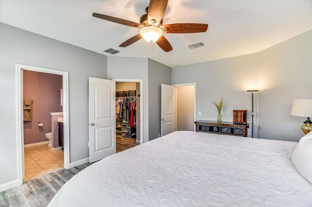 103 Navidad River DR, Hutto, TX 78634