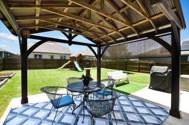 103 Navidad River DR, Hutto, TX 78634