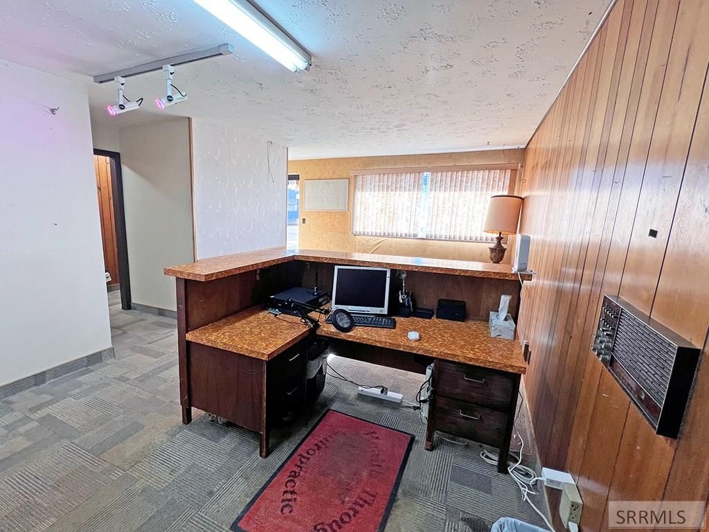 Image 13 of property listing at 195 S Elm Street, Blackfoot, ID 83221