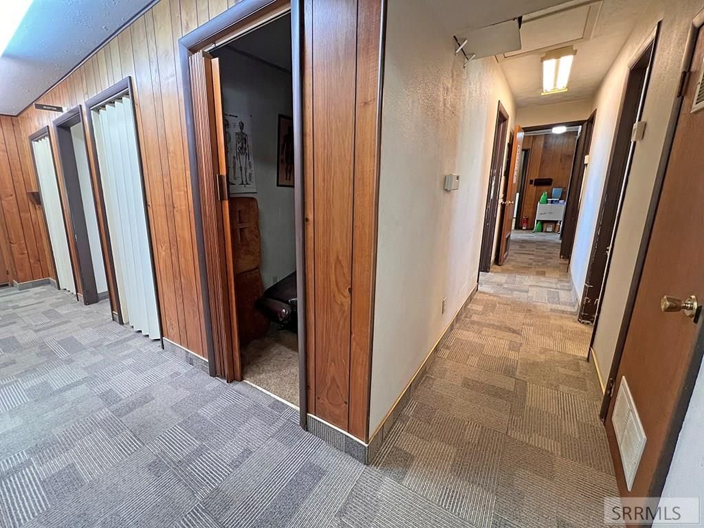 Image 16 of property listing at 195 S Elm Street, Blackfoot, ID 83221