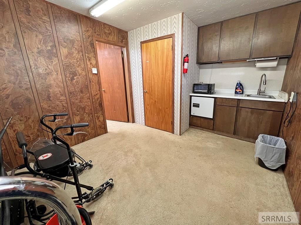 Image 17 of property listing at 195 S Elm Street, Blackfoot, ID 83221