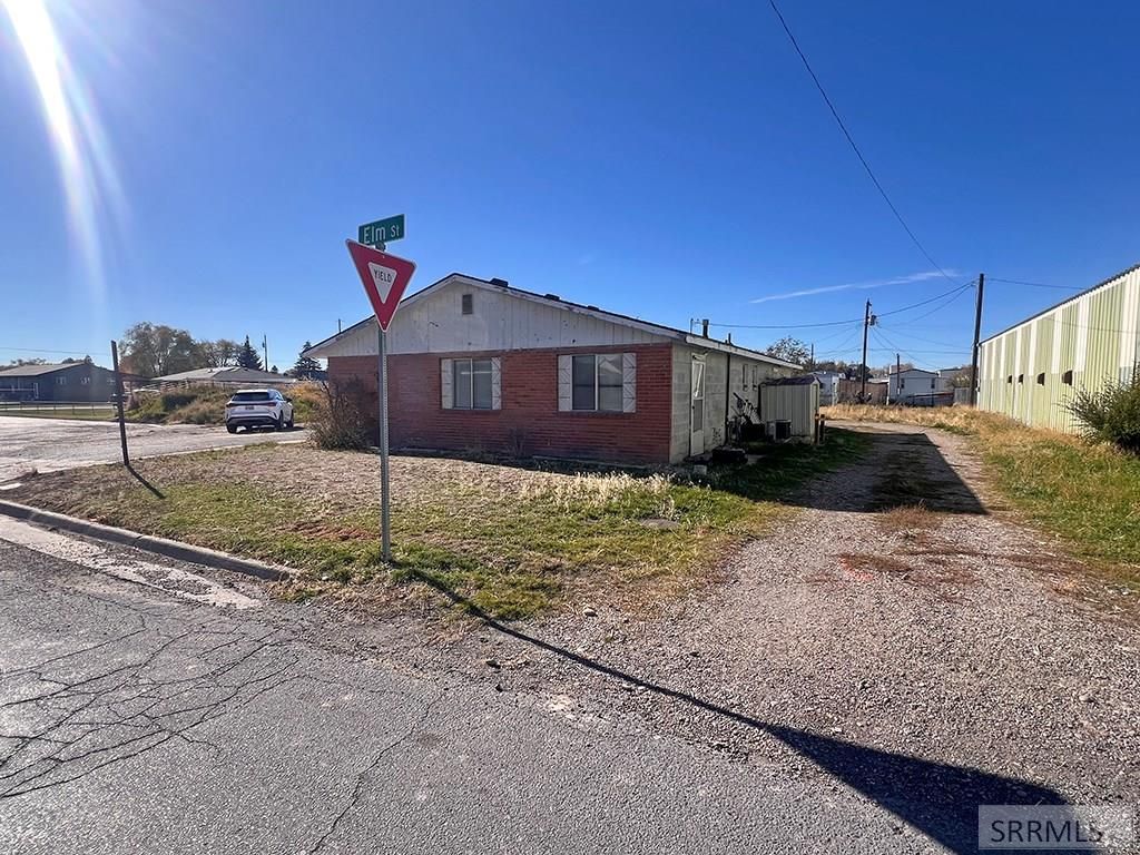 Image 30 of property listing at 195 S Elm Street, Blackfoot, ID 83221